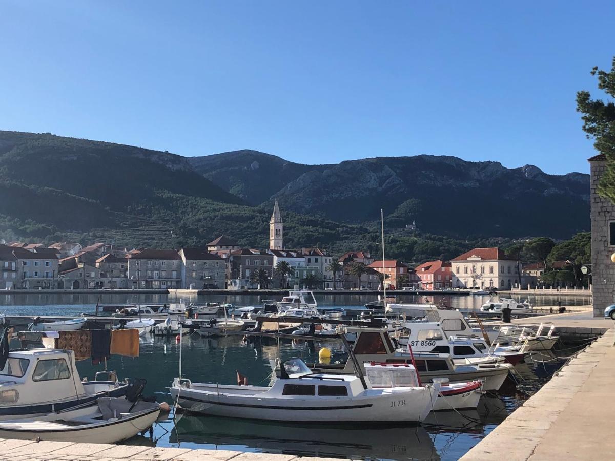 Hvar Guesthouse - Double Bedroom With Private Bathroom 耶尔萨 外观 照片
