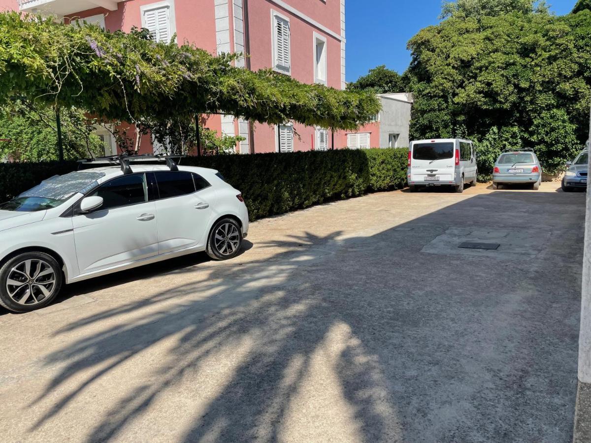 Hvar Guesthouse - Double Bedroom With Private Bathroom 耶尔萨 外观 照片