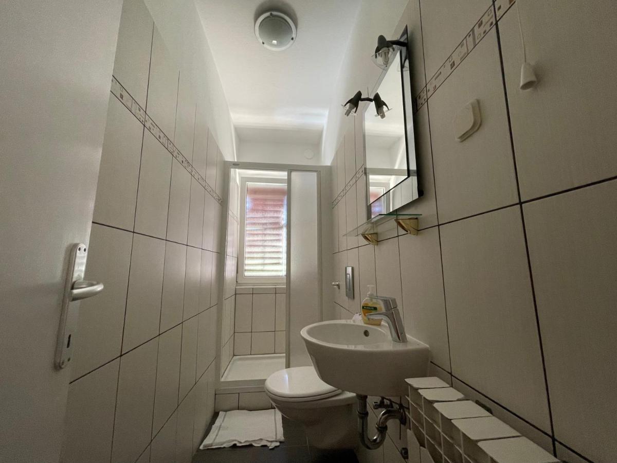 Hvar Guesthouse - Double Bedroom With Private Bathroom 耶尔萨 外观 照片