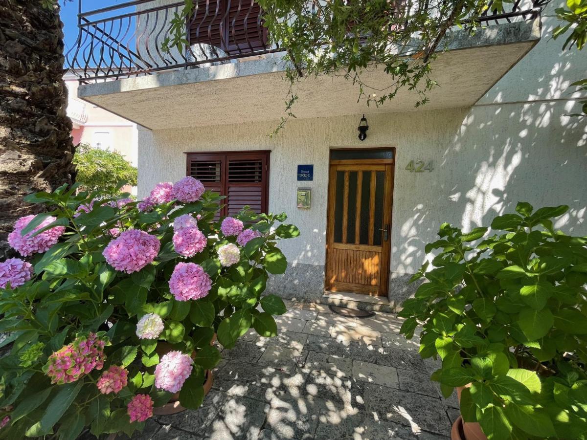 Hvar Guesthouse - Double Bedroom With Private Bathroom 耶尔萨 外观 照片